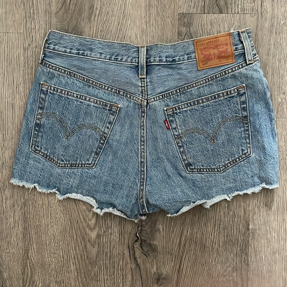 Levi’s 501 blue jean shorts - Picture 2 of 2